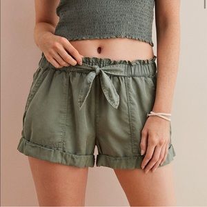 Aerie Tie Waist Paperbag Shorts - Large